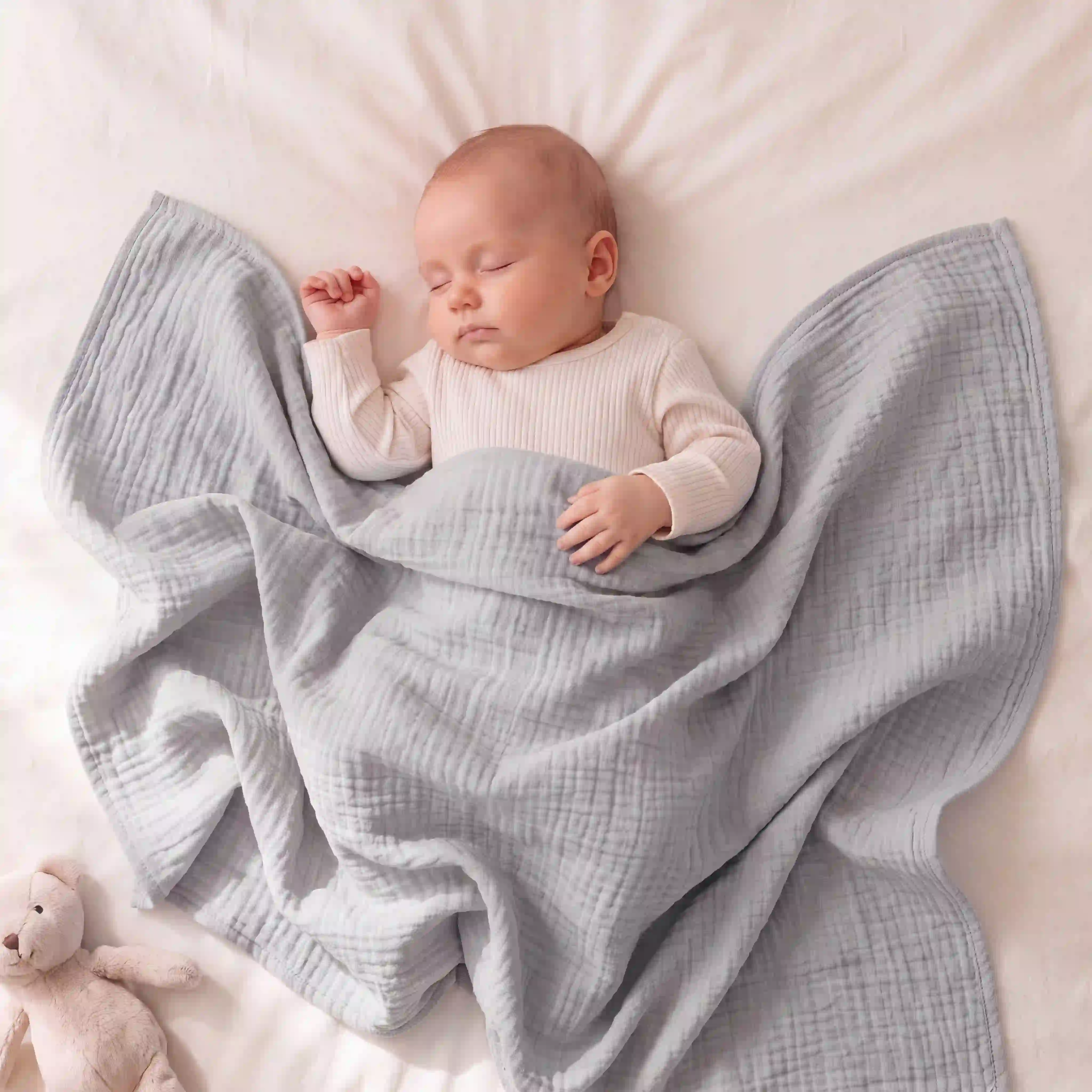 pic Bear Babydecke Kuscheldecke 70x100cm, oyster mushroom Musselin